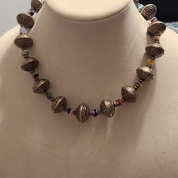 Hand crafted necklace - Picture 1 of 3